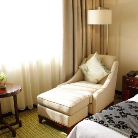 Guilin Grand Link Hotel Экстерьер фото