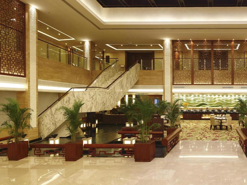 Guilin Grand Link Hotel Экстерьер фото