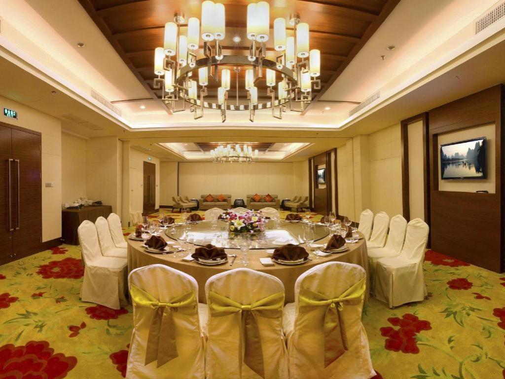 Guilin Grand Link Hotel Экстерьер фото